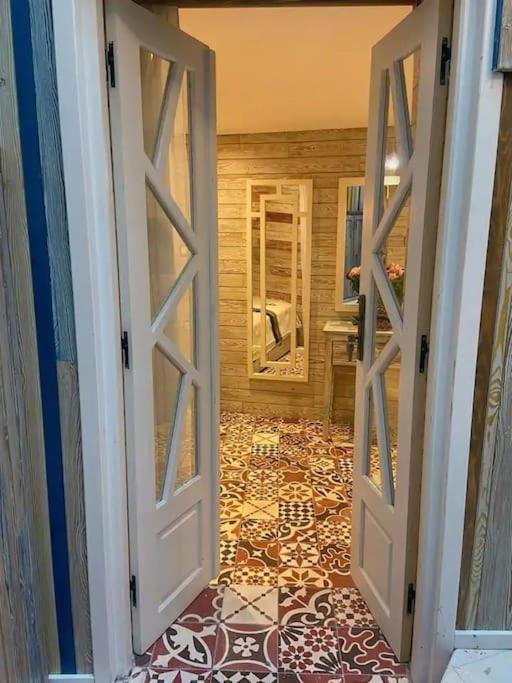 Woody House Apartman Szavíra Kültér fotó
